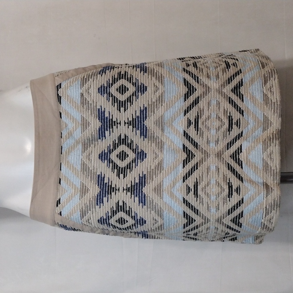 Hugo Boss Jacquard Tribal Design A-Line Mini Skirt US 6 Chic Trendy Statement